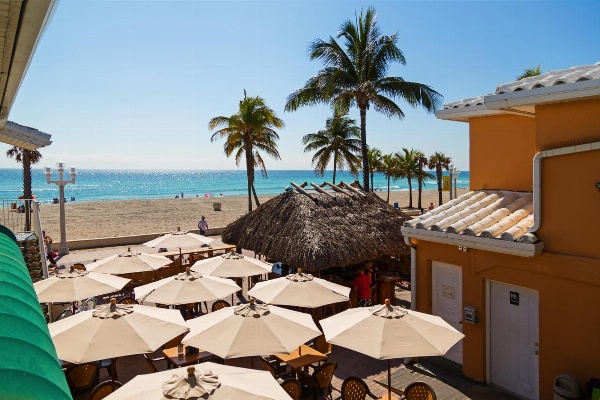 Riptide Oceanfront Hotel Main image